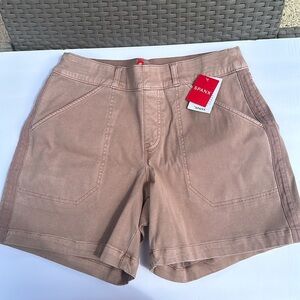 SPANX STRETCH 6" TWILL SHORTS
Mauve Pull on Size Medium NWT